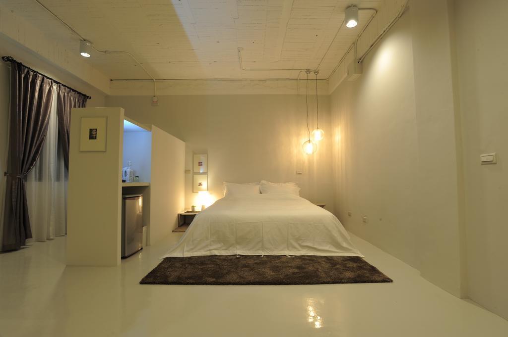 Longantree B And B Hualien City Room photo